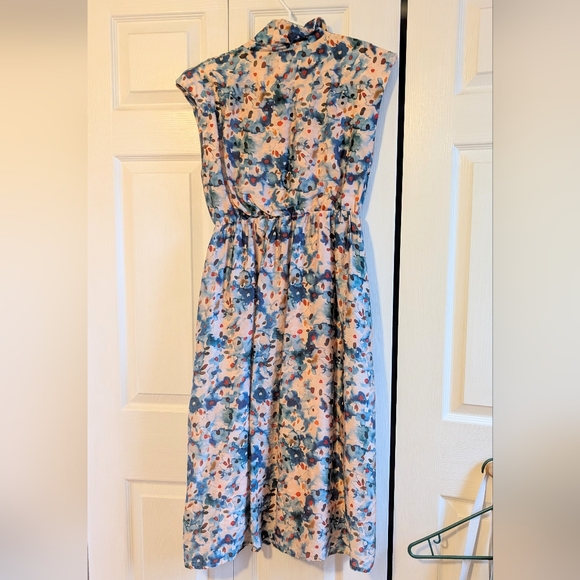 The Korner Dress - Size Small - Picture 2 of 5